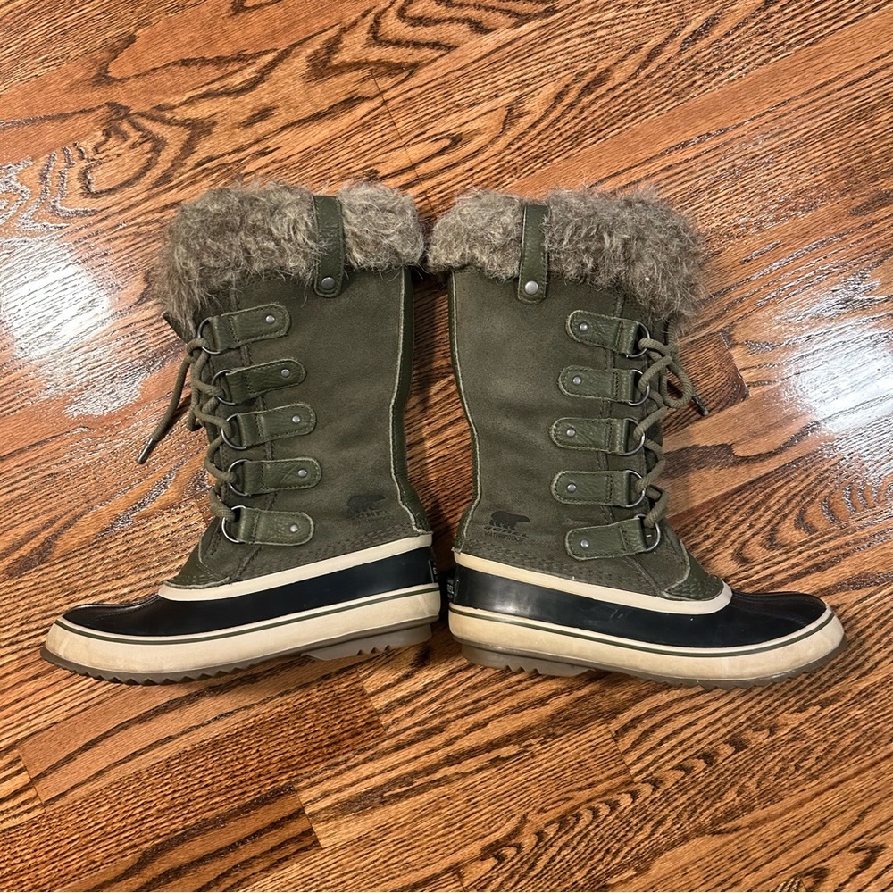 Sorel Joan of Arctic size 7.5 winter boots Nori army green EUC